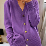 V-hals cardigan – Blød strik med knapper