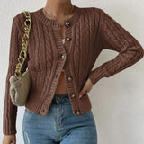 Kort kabelstrikket cardigan – Striktrøje med knapper