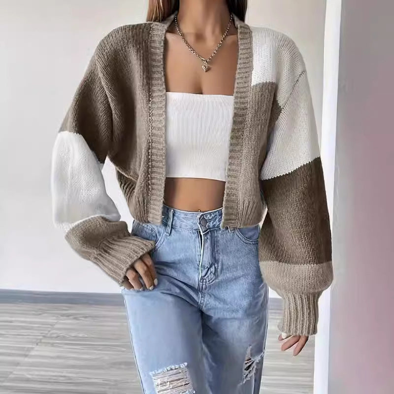 Kort colorblock-cardigan – Strikket cardigan med knapper