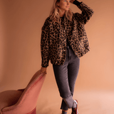 Leona | Leopard Bomberjakke