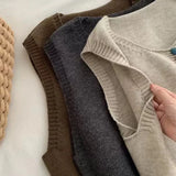 Maribel | Strikket vest med farverige knapper